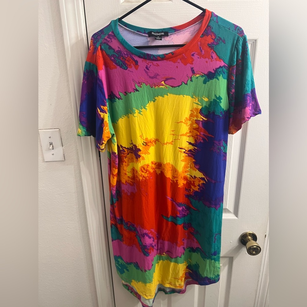 Women’s tee